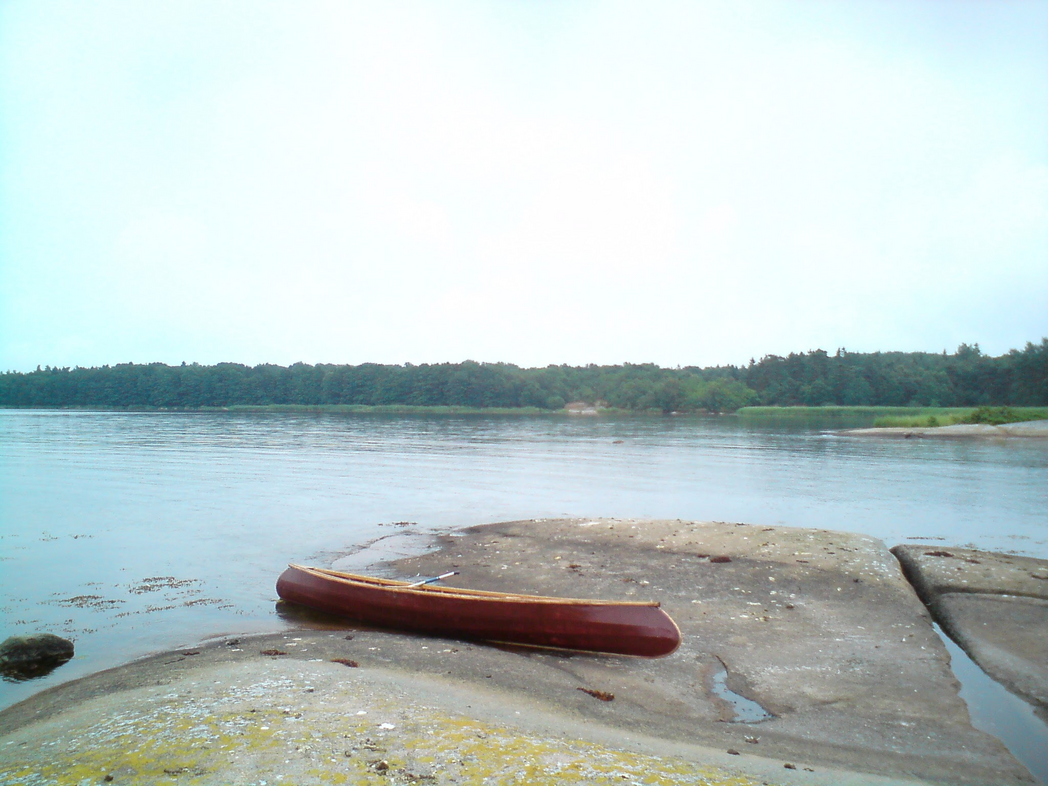 another picture of the canoe